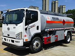 解放8吨油罐车5月活动大放价