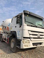 出售二手豪沃搅拌车 国五大12方380马力 后八轮