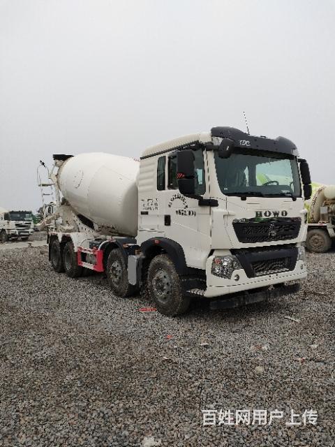 新车出售轻量化库存豪沃搅拌车，340马力，国五的图片