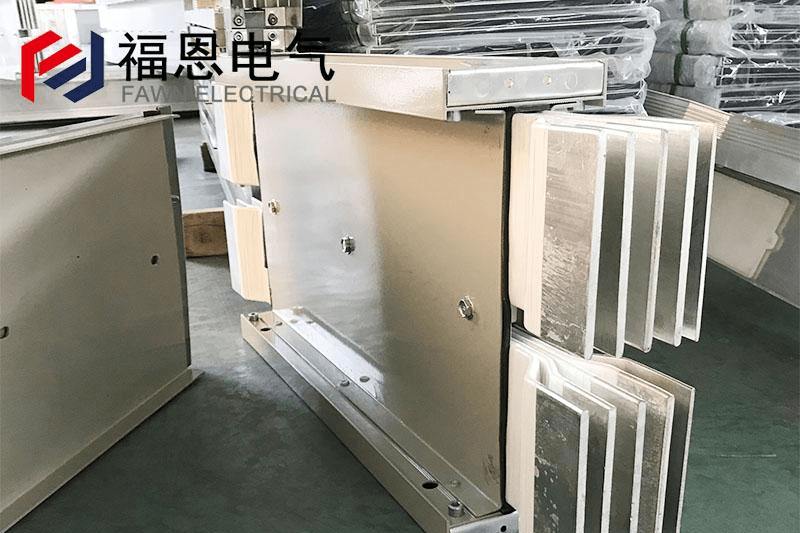双层母线槽