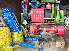 大拖车2.5乘5.新吸草机