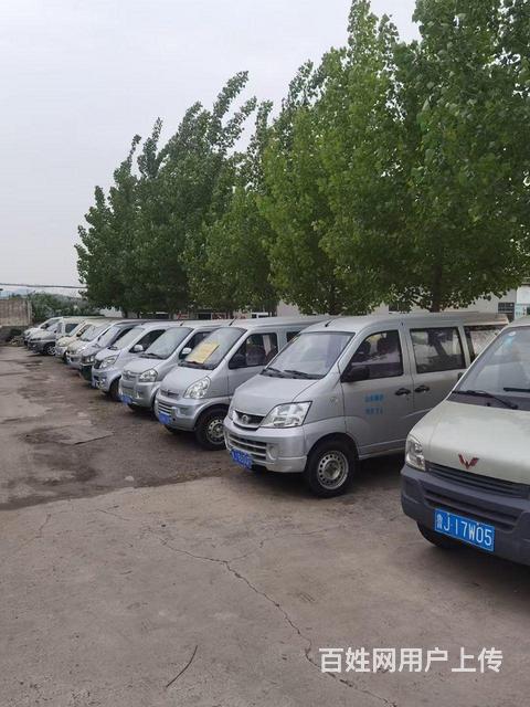 新泰汶南面包车市场的图片