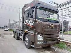 19年二手解放牵引车 550马力 国五 双驱轻体