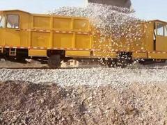 专业铁路改装道渣车 铁路补渣上砟车铁路卸渣卸砟车
石渣车