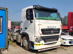 矮顶出售二手豪沃牵引车 国五 540马力 双驱轻体