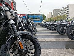 广州大邦 金吉拉300复古摩托车