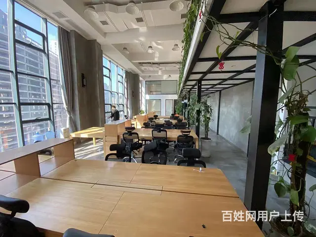 高新区纯办公使用面积650平 精装带工位 拎包办公的图片