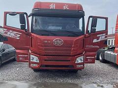 国六排放二手解放JH6牵引车 460马力 双驱轻体