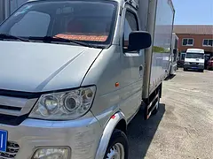 长安 高配版厢式货车