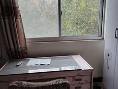 单间出租有停车位
