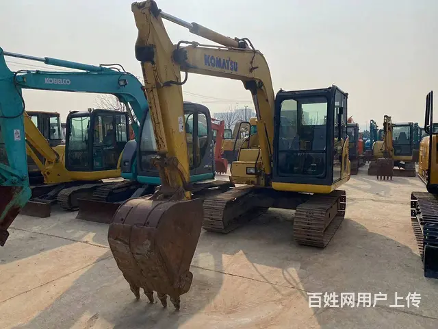 超低价出售二手精品挖掘机小松70【点击详情咨询】的图片