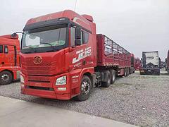 出售青岛解放JH6牵引车 460马力 潍柴发动机