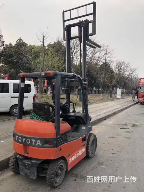 二手进口丰田电动叉车 丰田三支点1.5吨电动二手叉的图片