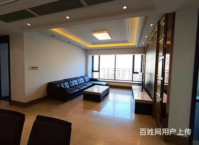 豪装装修 有车位 满五年 店长 必看好房的图片