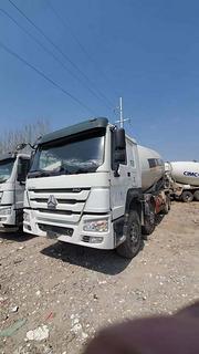 低价转让二手豪沃搅拌车 国五大20方 380马力