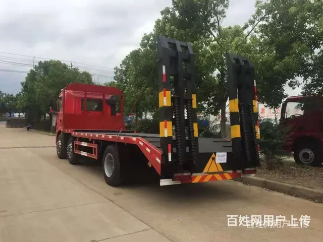 解放J6单桥平板运输不可移动设备运输车 9吨后桥，9.00钢的图片