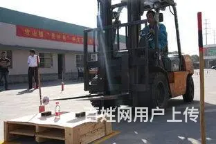 叉车培训考证要多少钱、叉车考证地址的图片