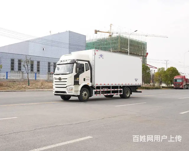 急售出售6.8米解放冷藏车  全国联保 送保险的图片