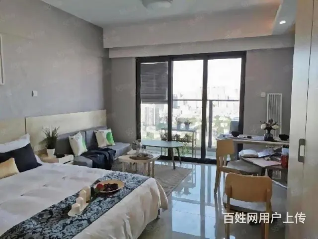 多套 步行街紫晶城园筑！正规一室一厅一厨一卫大阳台！的图片