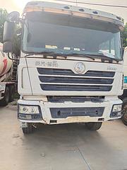 通辽特价17年二手陕汽德龙搅拌车 大12方精品车况