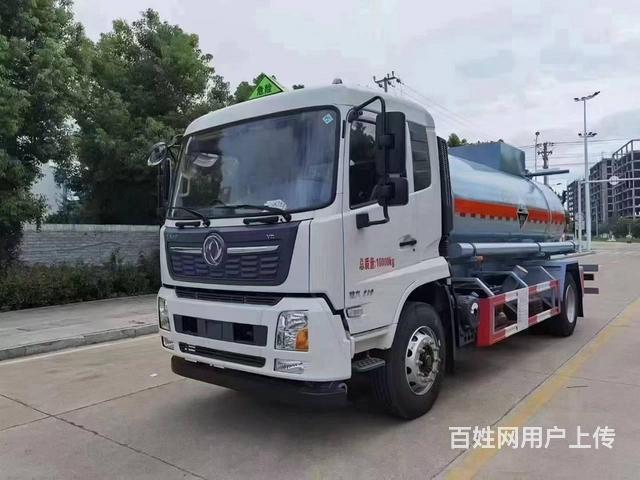东风天锦单桥4X2腐蚀性物品罐式运输车的图片