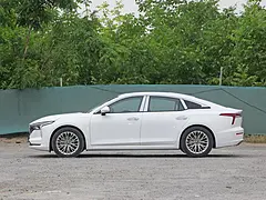 奔腾B70 准B级轿车