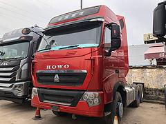 重汽T7H双拖轻量化，440马力 国五车一年半