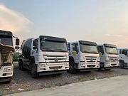 10台18年国五大12方豪沃二手搅拌车