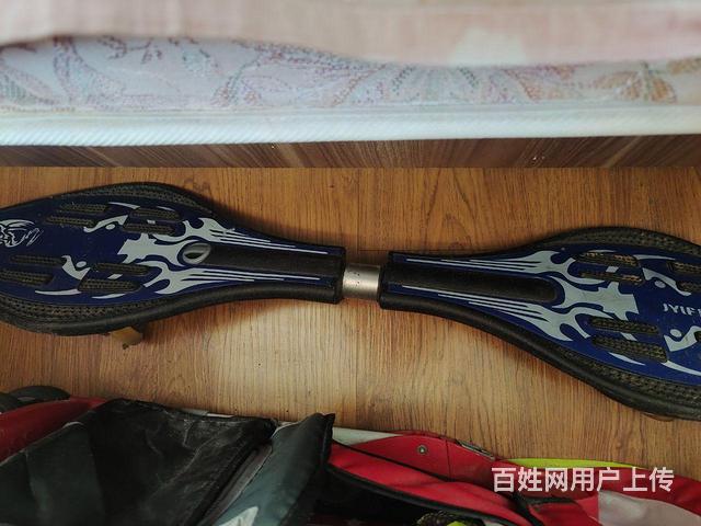 滑板车的图片
