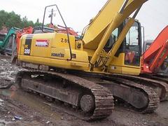 低价出售原装小松200、220、240等二手挖掘机