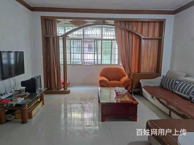 上高锦园小区三楼三房家具家电全配两空调有地下室用天然气的图片