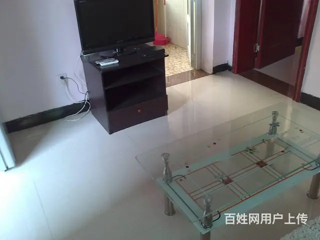 船山大道附一医院附近装修好1室1厅家具家电齐全月租450的图片