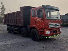 20年湖北大运轻型前四后八，箱长6米，价格便宜