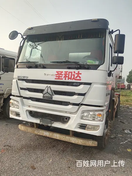 九江特价出售18年二手豪沃16方搅拌车 原版车况的图片