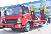 新款国六蓝牌平板车 可拖60-90小型挖掘机板车