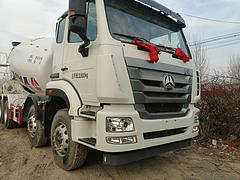 出售库存新车​轻量化 大12方豪瀚搅拌车340马力