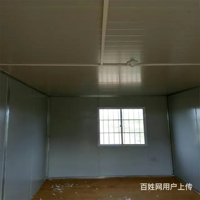 平湖新埭镇、.住人集装箱出租，钢棚搭建出售的图片