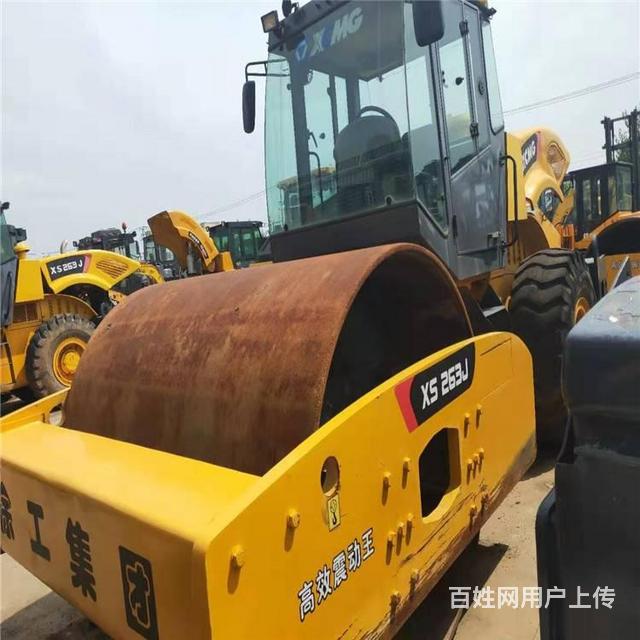 平顶山本地二手压路机市场转让26吨二手压路机震动强的图片