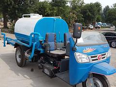 五征2方雾炮洒水车，新能源电动三轮消毒洒水车