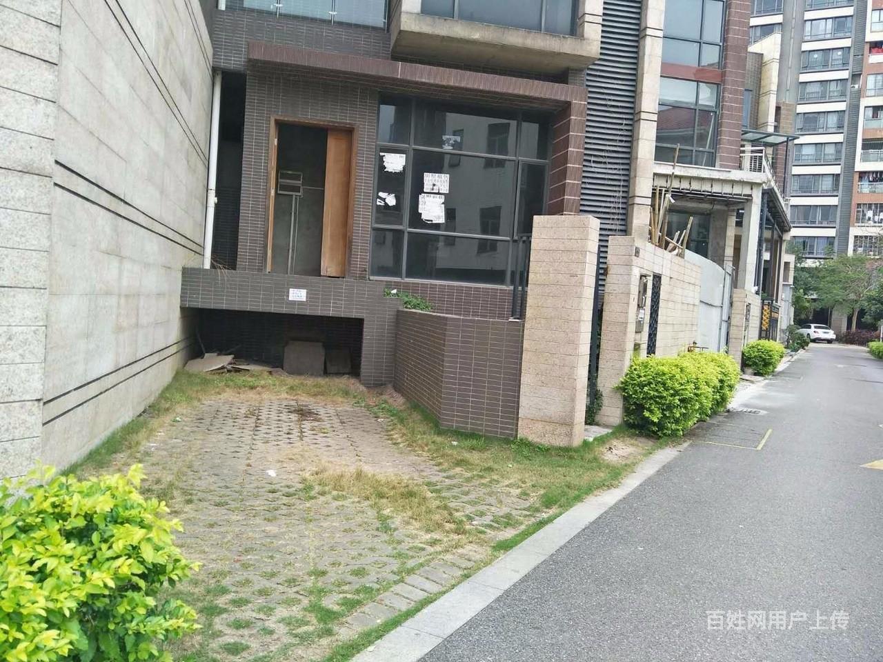 水韵蓝湾联排别墅 南区 带小花园 格局方正 毛坯