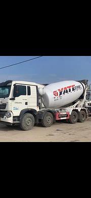 20年豪沃TX亚特重工水泥罐车，车长10220
