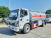 诚心出售国六5吨8吨油罐车 可分期