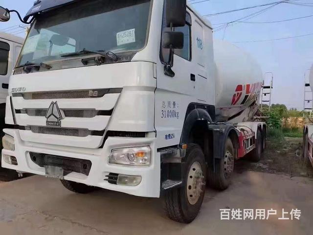 低价出售15年大20豪沃搅拌车的图片