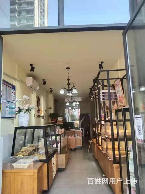 西昌市宁远大道47平蛋糕店转让的图片