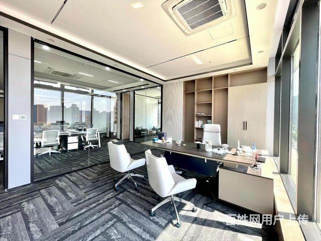 特价 冲啊！博览中心地铁口 全新精装带家具出租 随时看的图片