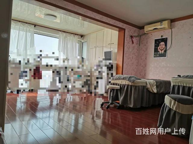 太阳城国兴蓝海湾大厦营业中美容院转让，面积70平米的图片