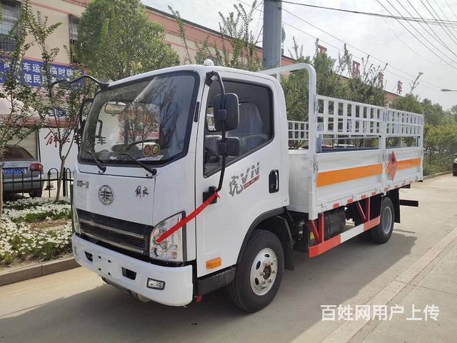 低价出售解放四米二气瓶运输车 高配低价的图片