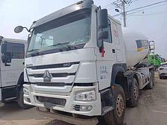 ​19年二手豪沃搅拌车 大20方 混凝土搅拌罐