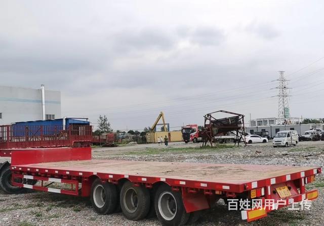 新旧轻量化半挂车及各种标箱 威海低价处理的图片