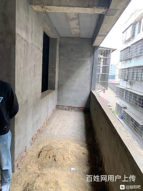 赫山区十洲路茶叶市场对面 带楼下商铺出售 共 21.8w的图片